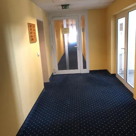 Loft Capsule Apt Opening 15 Nov 2023 Hotel kapsułowy *